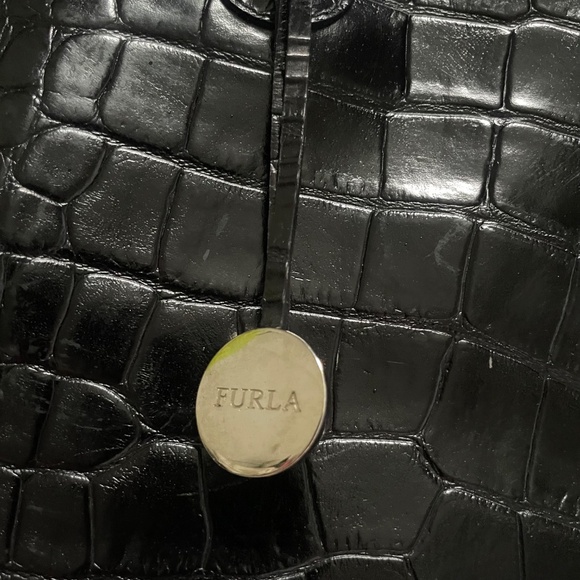 Furla Black Crocodile-Embossed Leather Tote Bag Chic - Picture 5 of 8